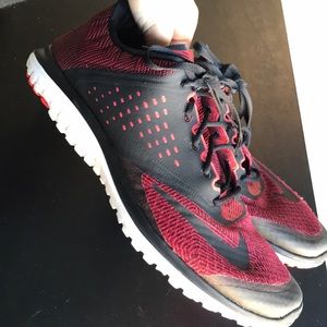 Men’s Nike fitsole shoes